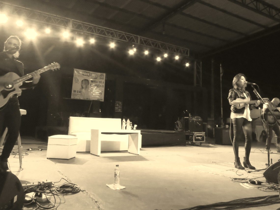 LA COSTA: Marcela Morelo cautivó a San Clemente en un recital que disfrutó toda la familia