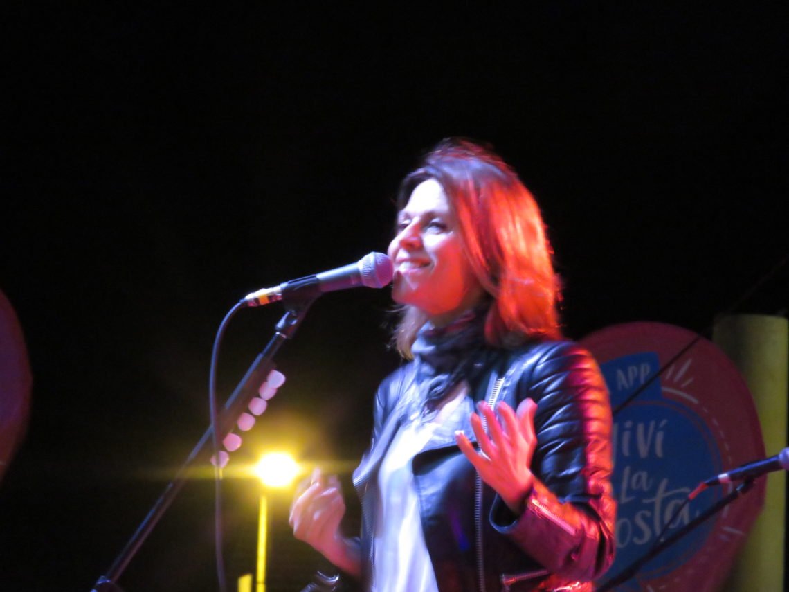 LA COSTA: Marcela Morelo cautivó a San Clemente en un recital que disfrutó toda la familia