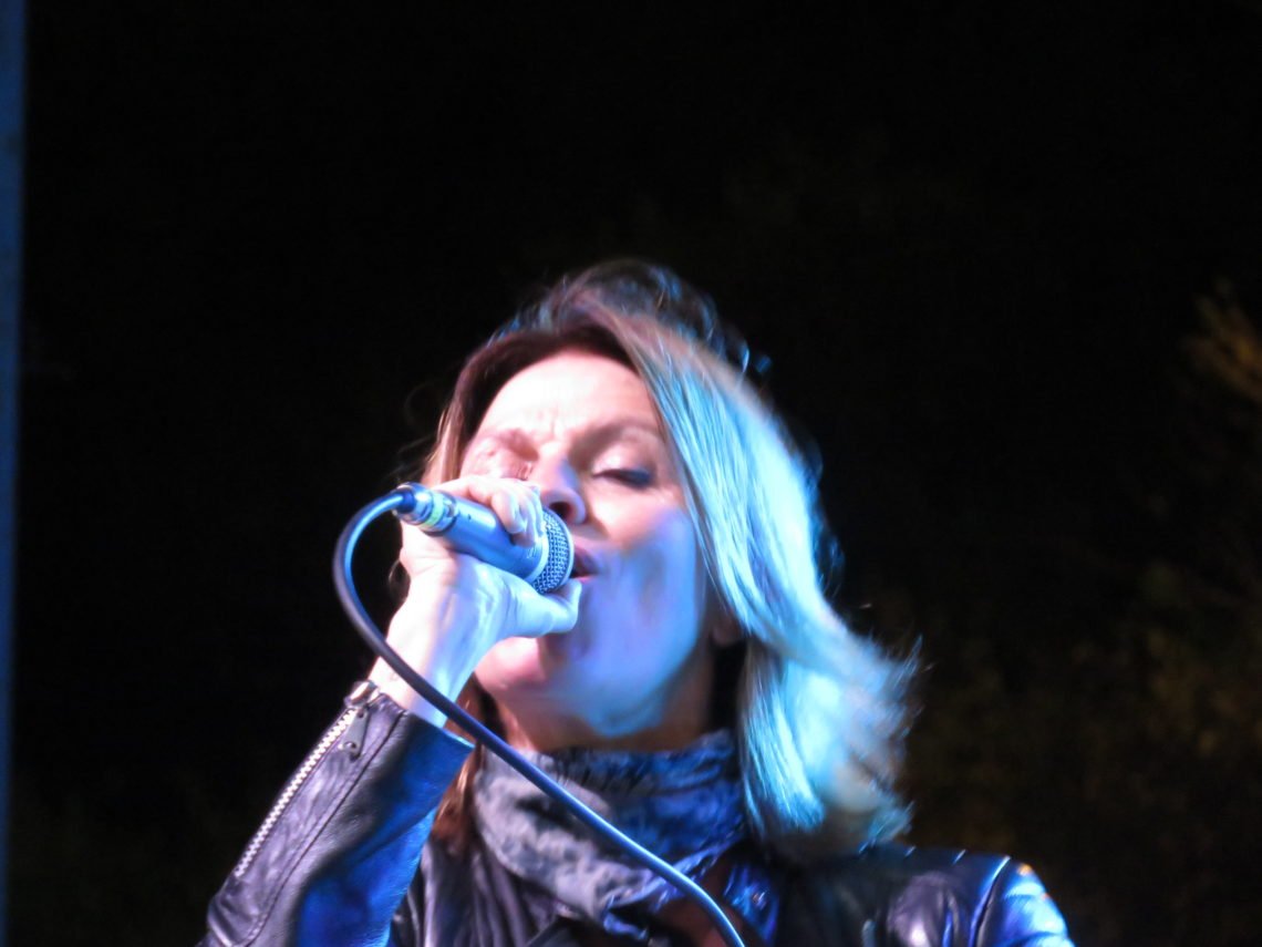 LA COSTA: Marcela Morelo cautivó a San Clemente en un recital que disfrutó toda la familia