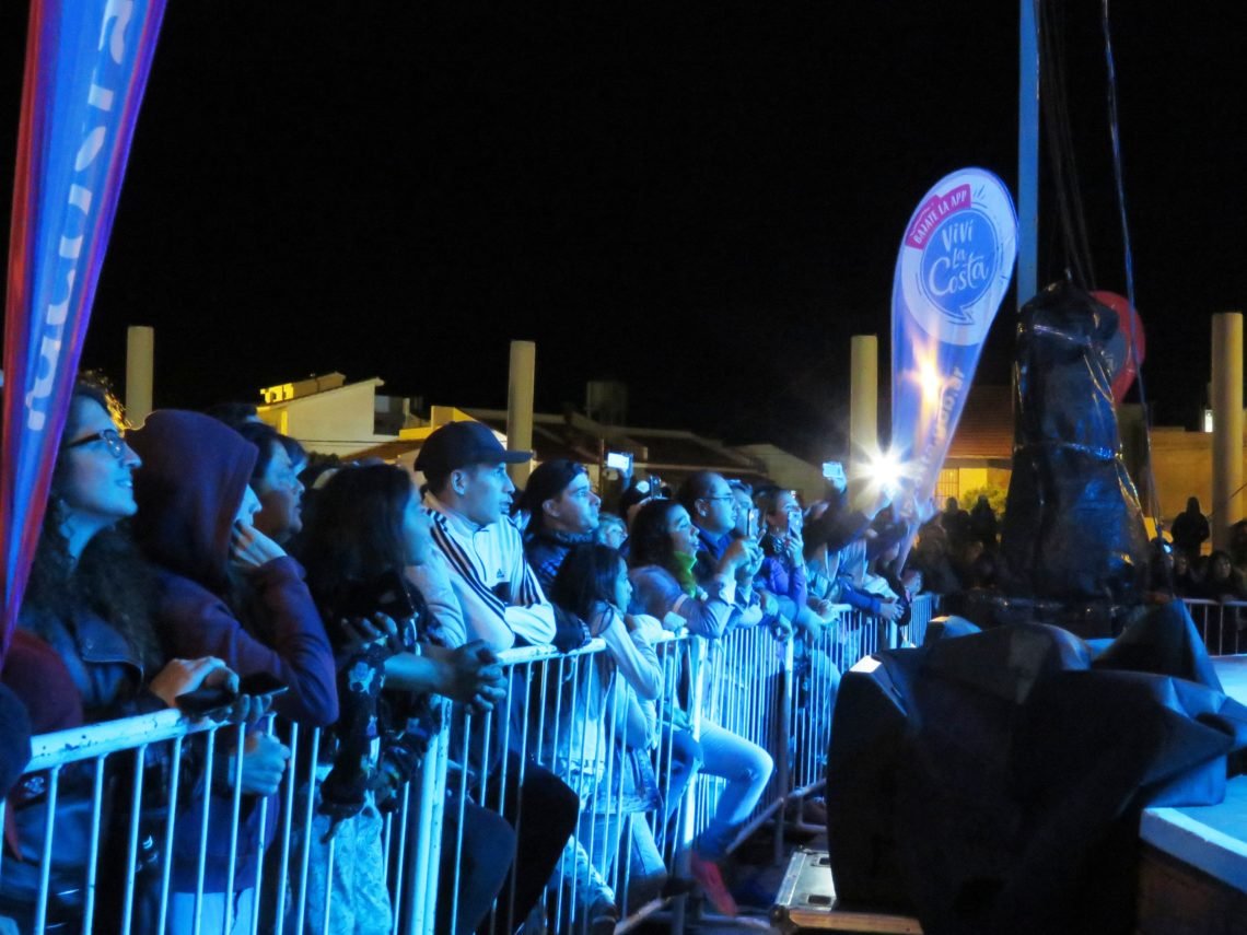 LA COSTA: Marcela Morelo cautivó a San Clemente en un recital que disfrutó toda la familia