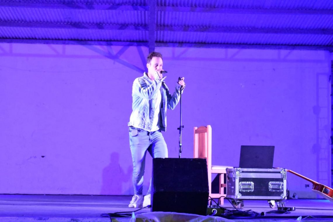 LA COSTA: Las familias disfrutaron de otro Súper Miércoles a puro ritmo en Mar del Tuyú