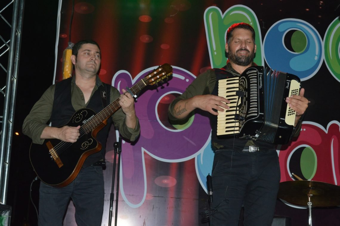 CASTELLI: MULTITUDINARIO ARRANQUE DE LAS NOCHES DE PEATONAL 2019