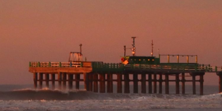 LA COSTA: Con los protocolos correspondientes establecidos, La Costa ya habilitó la pesca desde los muelles
