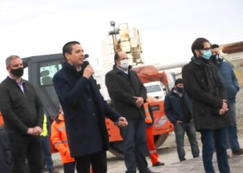 LA COSTA URGENTE !! AYER Cristian participó en el acto de reactivación de obras de las a Alberto Fernández, Axel Kicillof y gobernadores