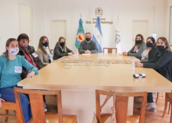 GENERAL MADARIAGA: Santoro recibió a madres de hijos con autismo