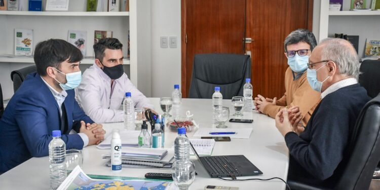 CASTELLI: ‪ EL HOSPITAL DE CASTELLI SUBIRÁ DE CATEGORÍA Y APUNTA A LA ATENCIÓN REGIONAL EN SALUD