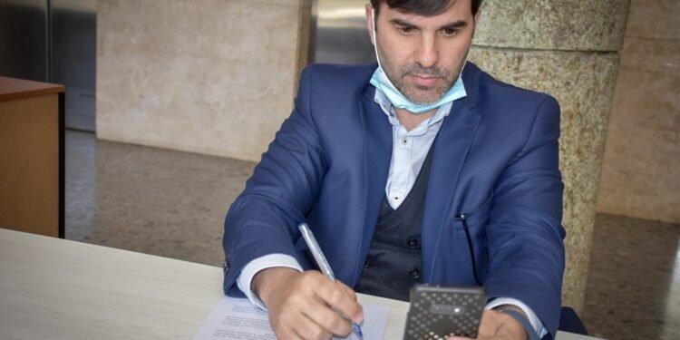 CASTELLI: EL MUNICIPIO FIRMÓ CONVENIO CON NACIÓN PARA URBANIZAR 70 LOTES EN CASTELLI