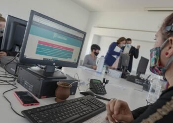 PARTIDO DE LA COSTA: La línea municipal 147 sigue disponible para consultas sobre emergencia social y para el plan de vacunación contra el Covid-19