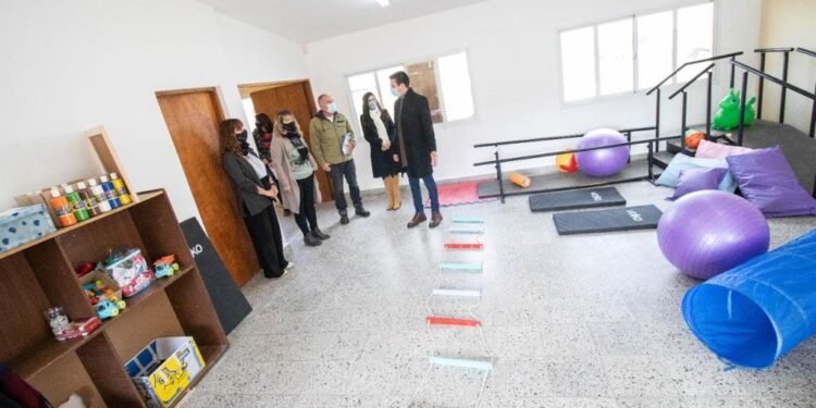 PARTIDO DE LA COSTA: Más y mejores servicios: Cristian recorrió los trabajos integrales en el CIC de Las Toninas