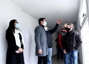 PARTIDO DE LA COSTA: Cristian supervisó obras en la Escuela Municipal de Bellas Artes de San Clemente y anunció más pavimento para mejorar el acceso