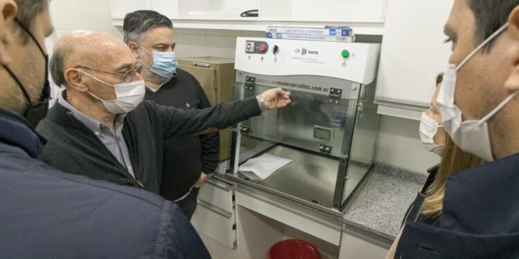 PARTIDO DE LA COSTA: Cristian visitó el nuevo sector de Hemoterapia y el Laboratorio del Hospital Municipal de Mar de Ajó