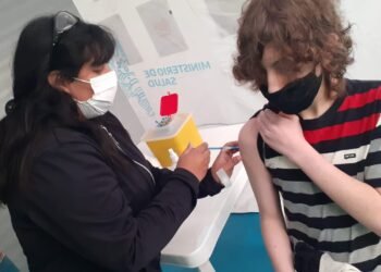 PARTIDO DE LA COSTA: Comenzó la vacunación de menores de 12 a 17 años con factores de riesgo: dónde se pueden inscribir para recibir el turno