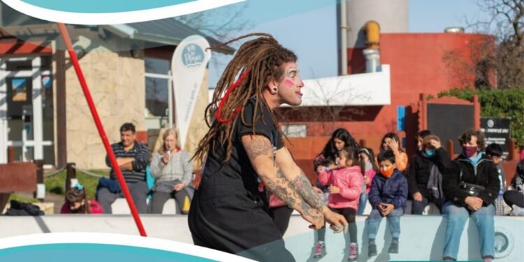 SAN CLEMENTE DEL TUYU: Este fin de semana vuelve el programa Pasen y Vean con espectáculos de circo en los barrios