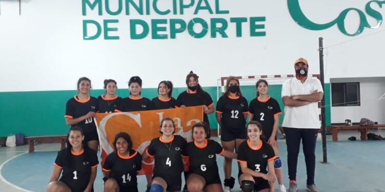 PARTIDO DE LA COSTA: Alumnas de la Escuela Municipal de Vóley volvieron competir en un encuentro regional