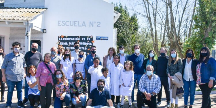 PARTIDO DE CASTELLI: EN CASTELLI ESTAMOS PONIENDO LA EDUCACIÓN PÚBLICA DE PIE