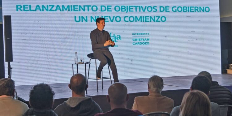 PARTIDO DE LA COSTA: Cristian Cardozo detalló varios de los trabajos que su gobierno llevará a cabo en los próximos dos años de gestión