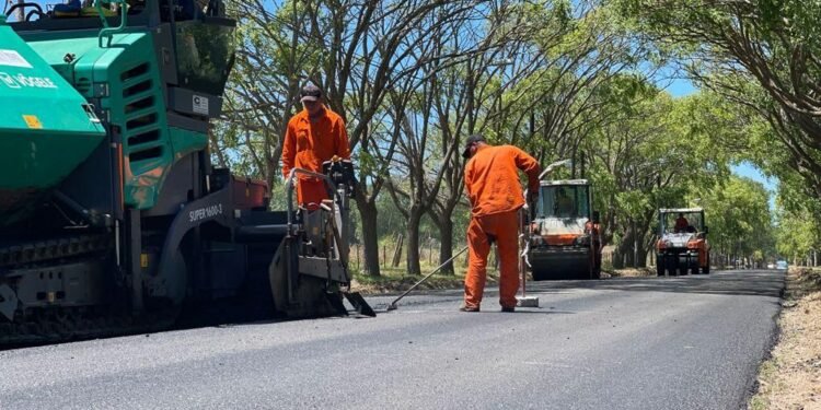 PARTIDO DE LA COSTA: Continúa a toda marcha el Plan Intregral de Asfalto en el ingreso a Lucila del Mar y en los accesos de establecimientos educativos