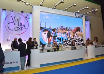 PARTIDO DE LA COSTA: Con la presencia de Cristian, el Partido de La Costa vuelve a presentar su oferta turística en la Feria Internacional de Turismo