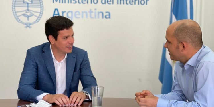 PARTIDO DE LA COSTA: Suma de maquinaria para los barrios: Cristian se reunió con el secretario de Municipios de la Nación para llegar con más servicios públicos
