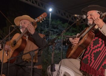 LA COSTA: Con la presencia de Antonio Tarragó Ros, la 40ª edición del Encuentro Nacional Santosvegano de Payadores fue un éxito en San Clemente