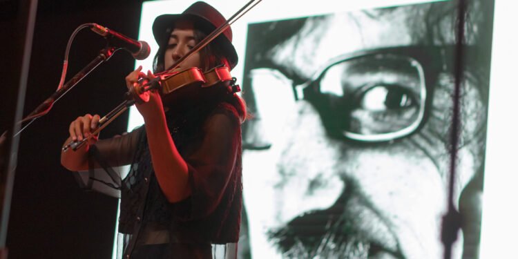 LA COSTA: La 5ª edición de Rockearte llega a Mar de Ajó para celebrar a Charly García junto a Daniela Herrero