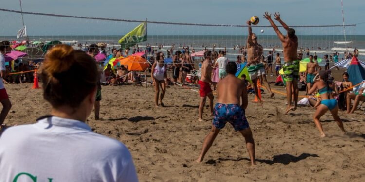 LA COSTA: Este fin de semana se disputa la instancia provincial de beach vóley clasificatorio a los Juegos Nacionales Evita de Playa