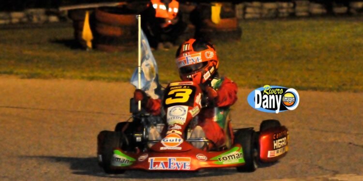 LA COSTA: Dino Palmarochi llegó en el segundo lugar en el arranque del torneo de karting en Mar del Plata
