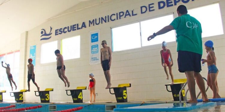 LA COSTA: Las actividades en Polideportivos y Natatorios que se ofrecen de manera gratuita desde las Escuelas Municipales de Deportes