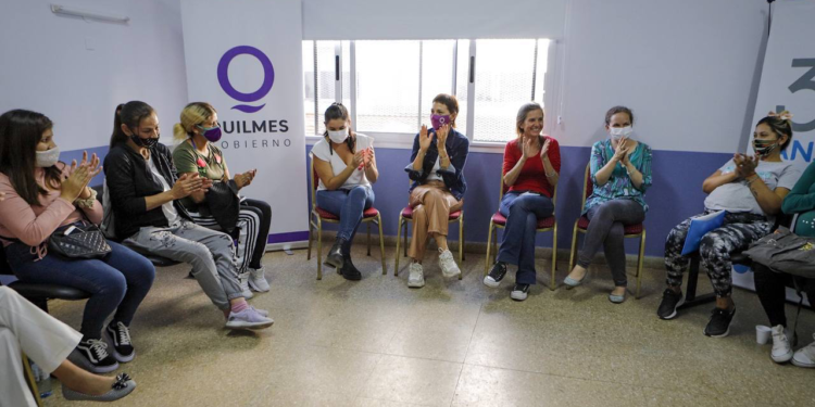 RAVERTA Y MENDOZA SE REUNIERON CON FUTURAS MAMÁS EN QUILMES