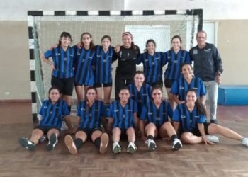 LA COSTA: Las chicas de la Escuela Municipal de Handball comenzaron con dos victorias en la Liga de la Asociación Atlántica de Balonmano
