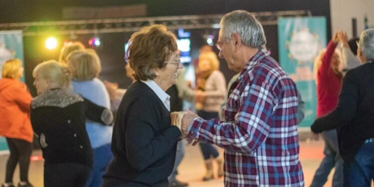 LA COSTA: Continúa su marcha el ciclo Domingos en compañía, un espacio para pasar una tarde en familia