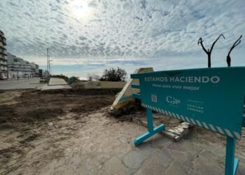 LA COSTA: Avanzan los trabajos en las nuevas bajadas hidráulicas del Paseo Costanero de Santa Teresita