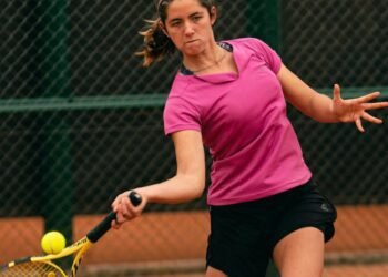 LA COSTA: Lara Diaz Zaya viajó a una gira de tres meses por Europa y continúa representando al tenis costero