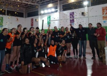 LA COSTA: El seleccionado femenino municipal de vóley se consagró campeón de la Liga Regional Atlántica