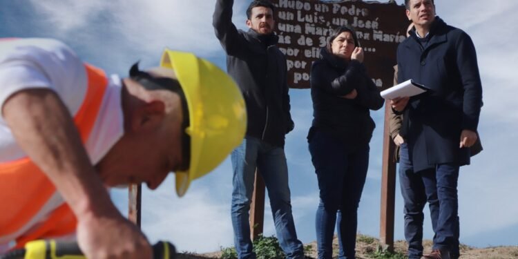 LA COSTA: Cardozo recorrió los trabajos en las nuevas bajadas hidráulicas del Paseo Costanero de Santa Teresita