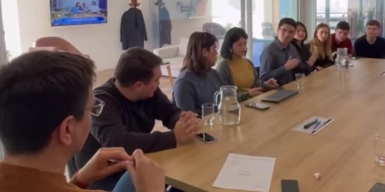 LA COSTA: Cardozo se reunió con estudiantes de la Escuela Técnica N° 1 y los invitó a ser parte con sus proyectos de la Feria Internacional de Turismo