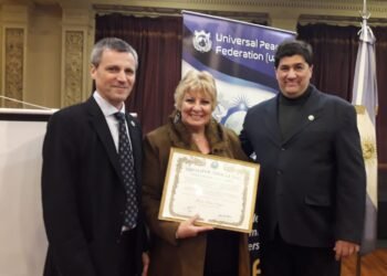 LA COSTA: La periodista costera Marita Regolo fue nombrada Embajadora de la Paz