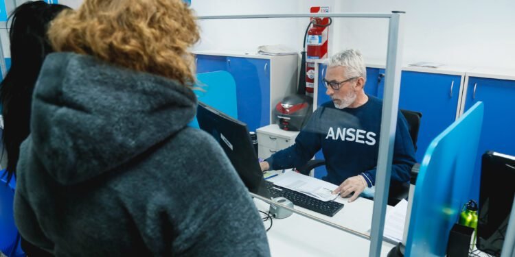 ANSES INAUGURÓ LA NUEVA SEDE DE LA OFICINA BICENTENARIO EN SAN JUAN