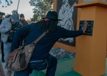 LA COSTA: El corista de los Rolling Stones visitó La Costa en la grabación de un documental sobre las raíces africanas en la música