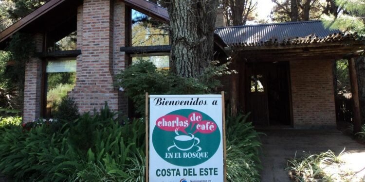 COSTA DEL ESTE: Este sábado el Ciclo Charlas de Café cumple 100 ediciones y celebra sus 15 años con un encuentro literario