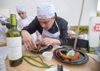 LA COSTA: Con un colorido evento de música y gastronomía se disputó la final de “Sabores del Tuyú”