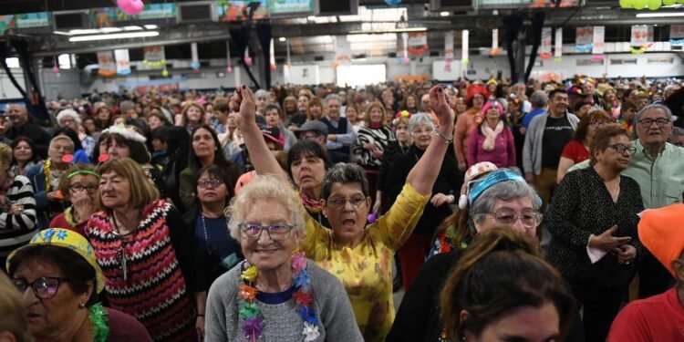 EL IPS PRESENTE EN LA 32° FIESTA POR EL DÍA DEL JUBILADO