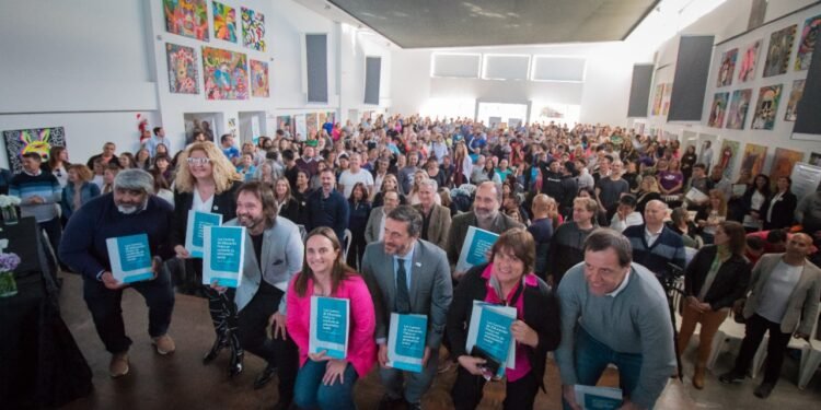 LA COSTA: Con más de 850 asistentes, el Partido de La Costa fue sede del 3° Congreso de Educación Física y Deporte de la Provincia