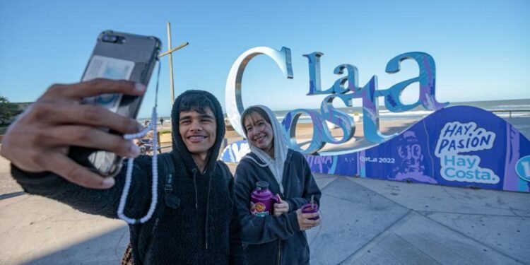 MAR DE AJO: Los logos de La Costa ya están listos para festejar los goles de Lionel Messi en el Mundial de Qatar 2022