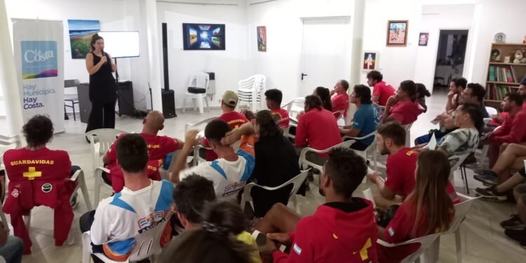 LA COSTA: La Municipalidad llevó adelante jornadas de sensibilización en perspectiva de género para guardavidas
