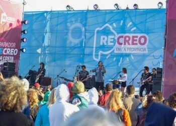 LA COSTA: El gobernador Kicillof y Cardozo presentaron la temporada de verano 2023 de la Provincia