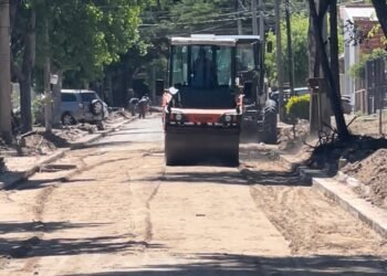 SAN BERNARDO: El Plan Integral de Asfalto y Luminaria LED continúa su marcha en las localidades