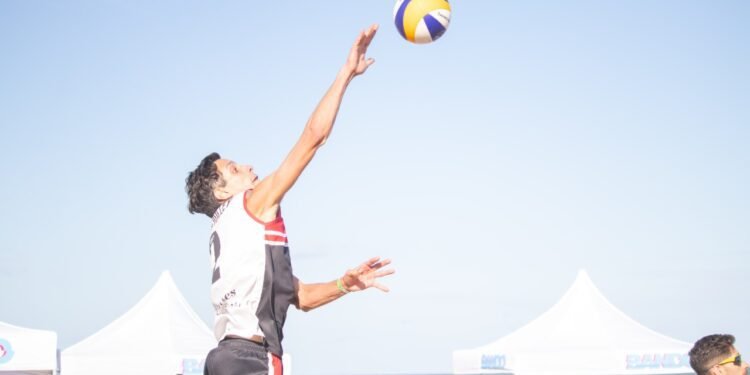 MAR DE AJÓ: El torneo de Beach Vóley se disputa todos los fines de semana en el Centro de Deportes de Playa en Mar de Ajó
