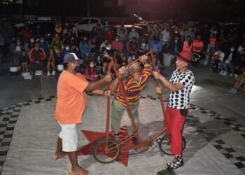 En Lucila del Mar también se disfrutan los espectáculos gratuitos al aire libre