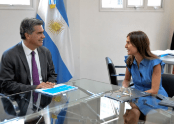 RAVERTA Y CAPITANICH INSISTEN EN QUE EL CONGRESO TRATE EL PROYECTO PARA QUE 22 MIL CHAQUEÑOS PUEDAN JUBILARSE La directora ejecutiva de ANSES,